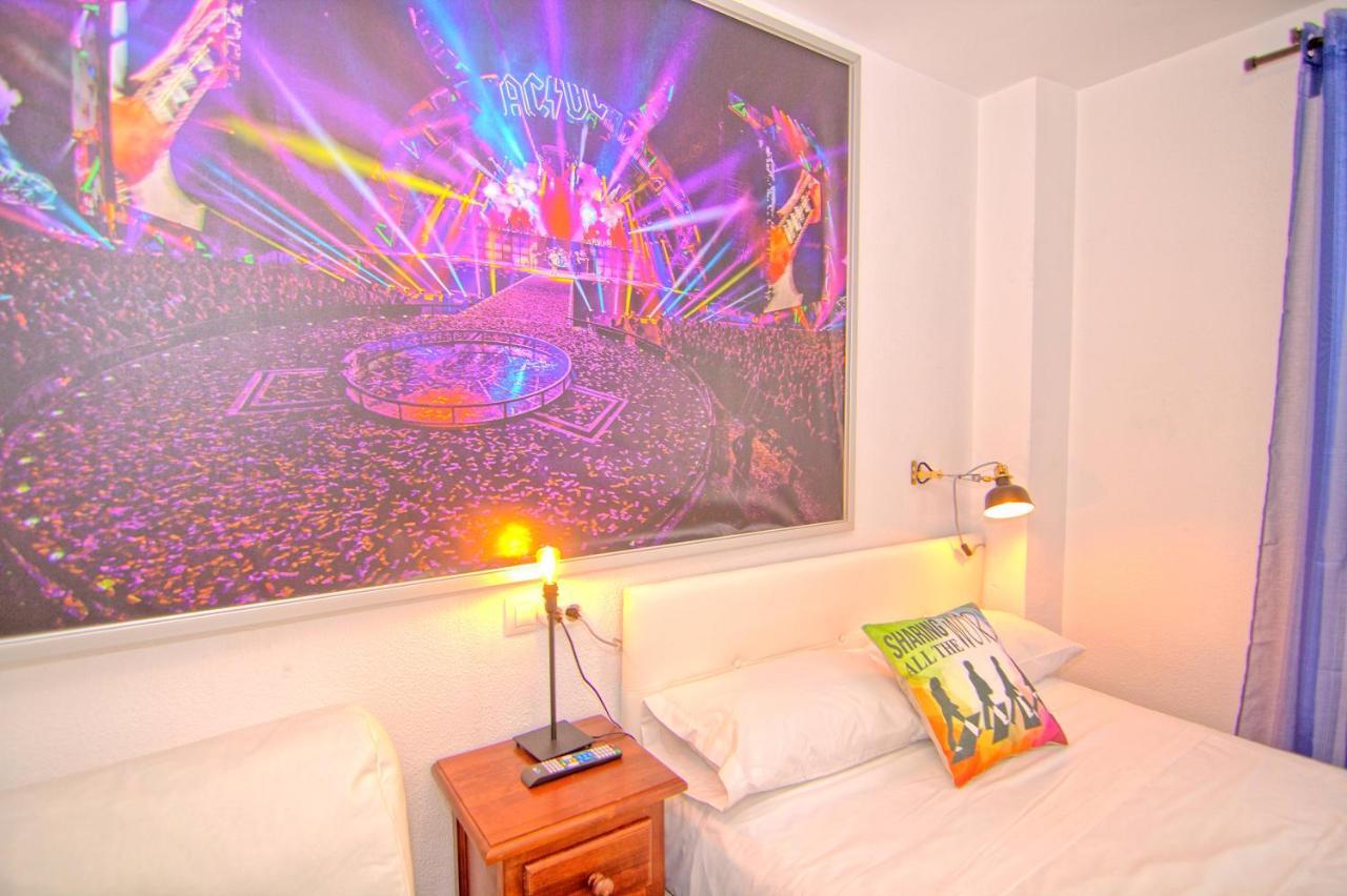 Low Cost Rooms Malaga River Exterior photo